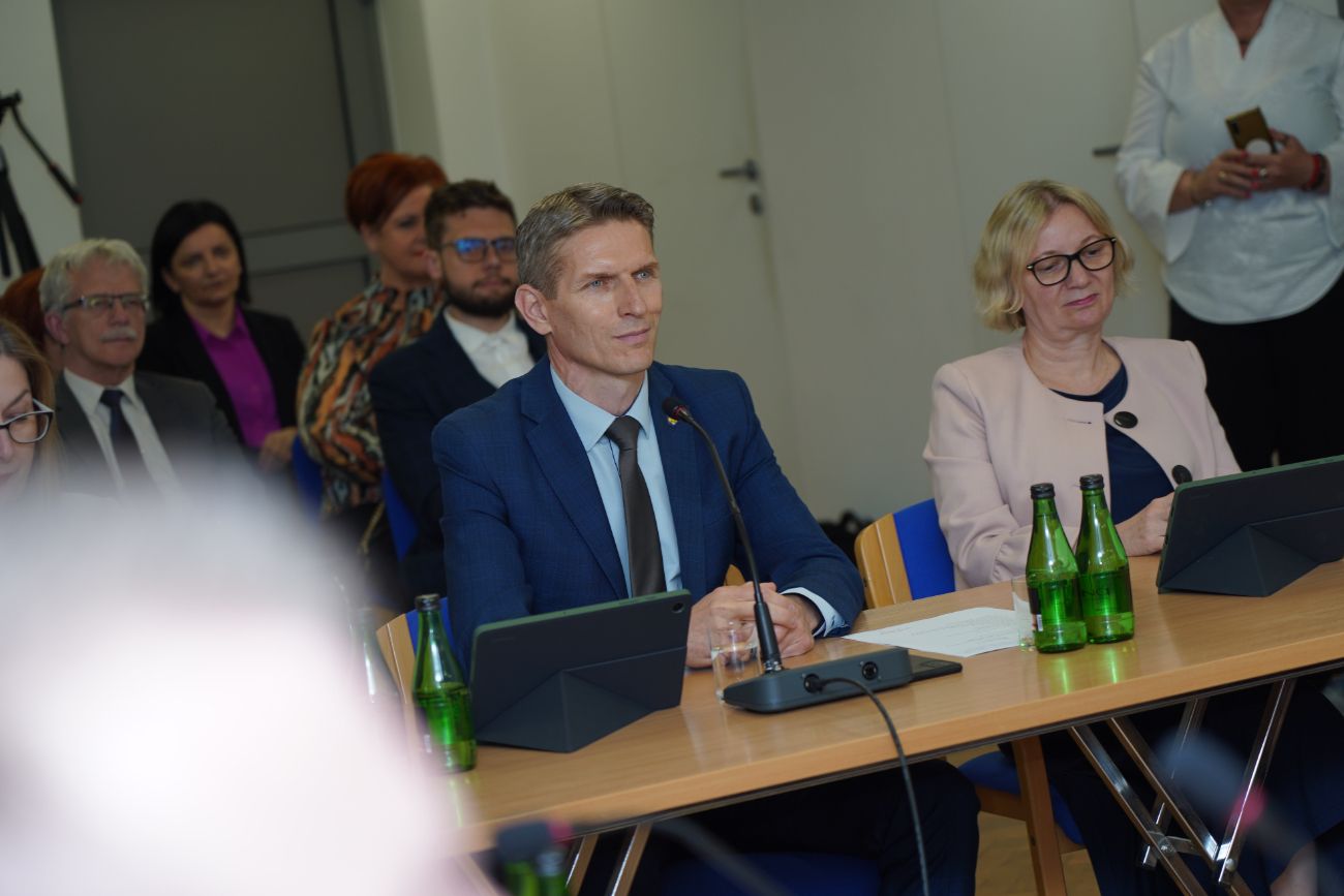 Słupeccy radni po pierwszej sesji. Zobacz zdjęcia