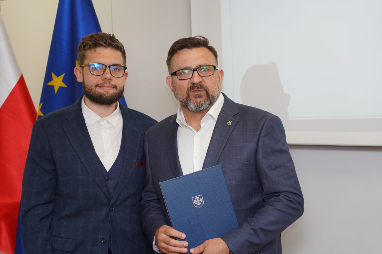 Słupeccy radni po pierwszej sesji. Zobacz zdjęcia