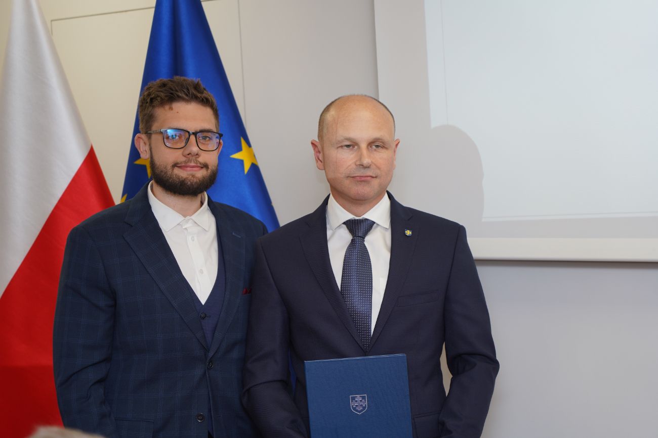 Słupeccy radni po pierwszej sesji. Zobacz zdjęcia