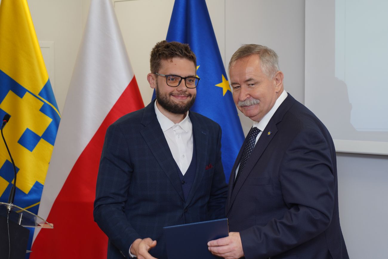 Słupeccy radni po pierwszej sesji. Zobacz zdjęcia