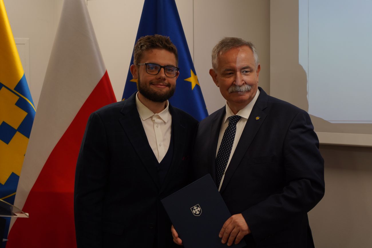 Słupeccy radni po pierwszej sesji. Zobacz zdjęcia