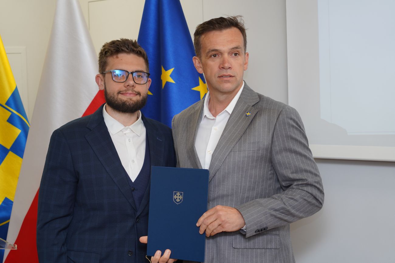 Słupeccy radni po pierwszej sesji. Zobacz zdjęcia