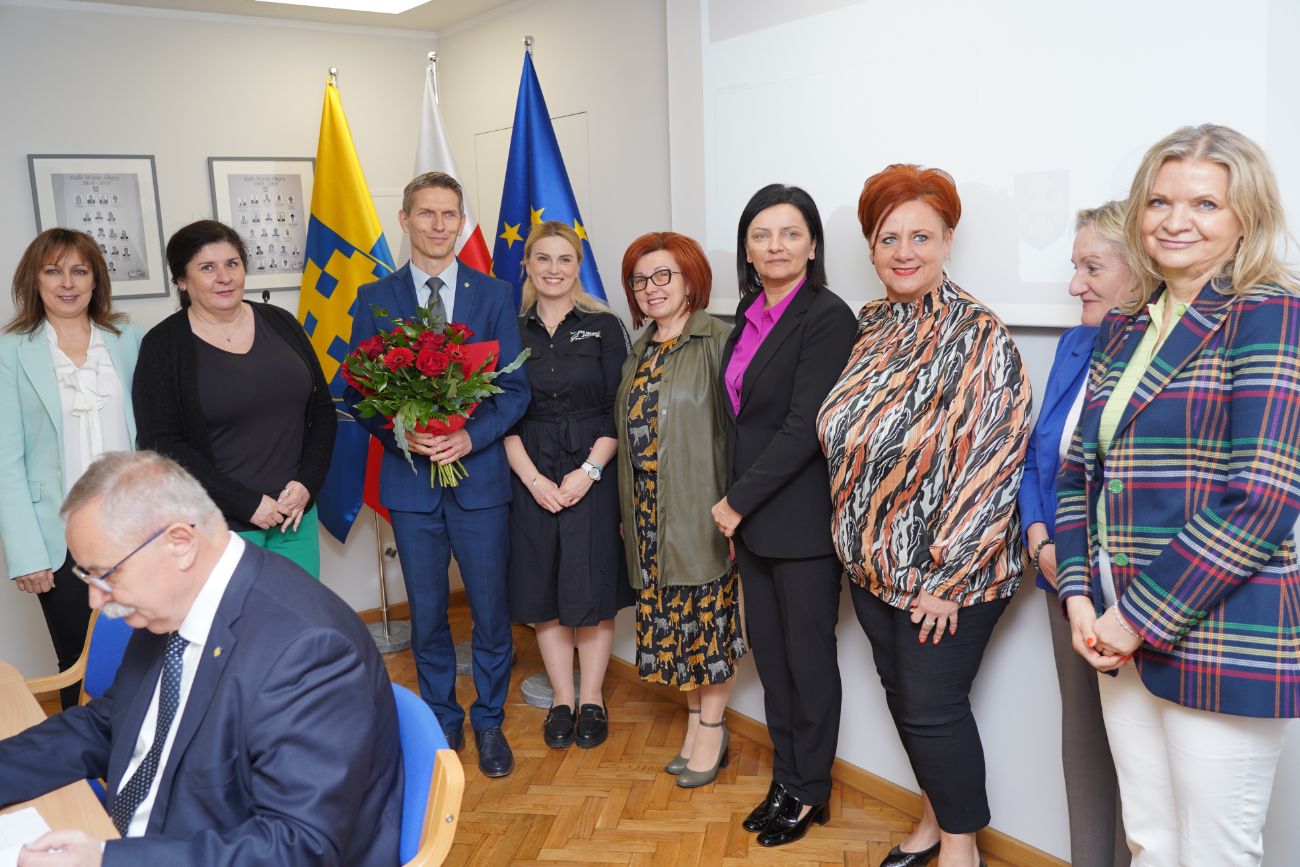 Słupeccy radni po pierwszej sesji. Zobacz zdjęcia