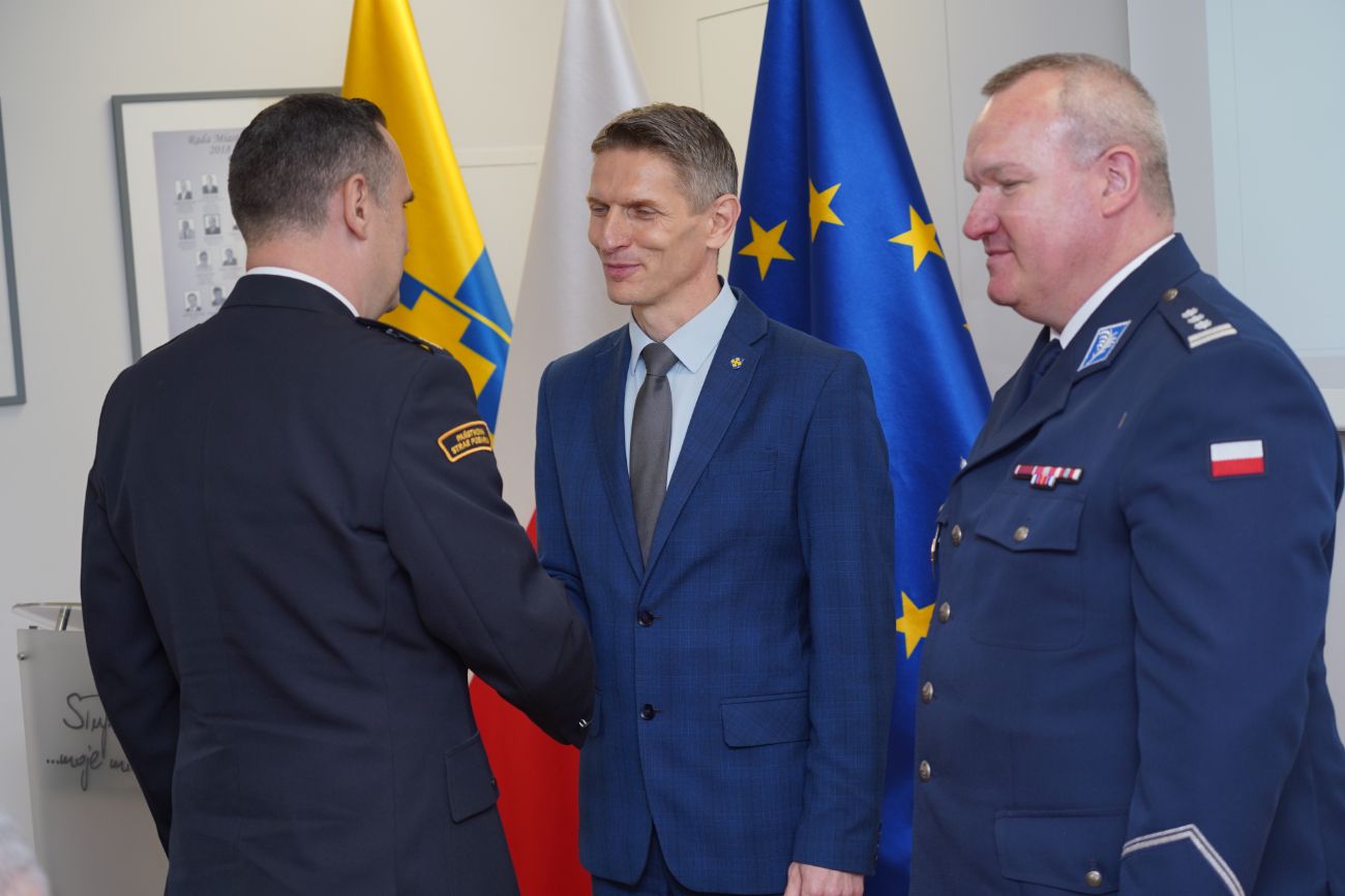 Słupeccy radni po pierwszej sesji. Zobacz zdjęcia