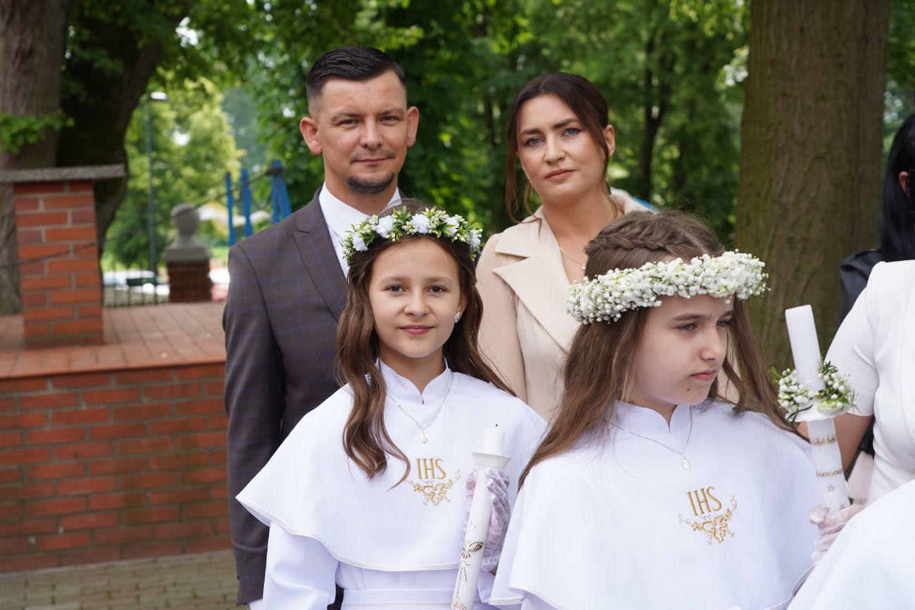 Komunia w Ostrowitem. Zobacz zdjęcia