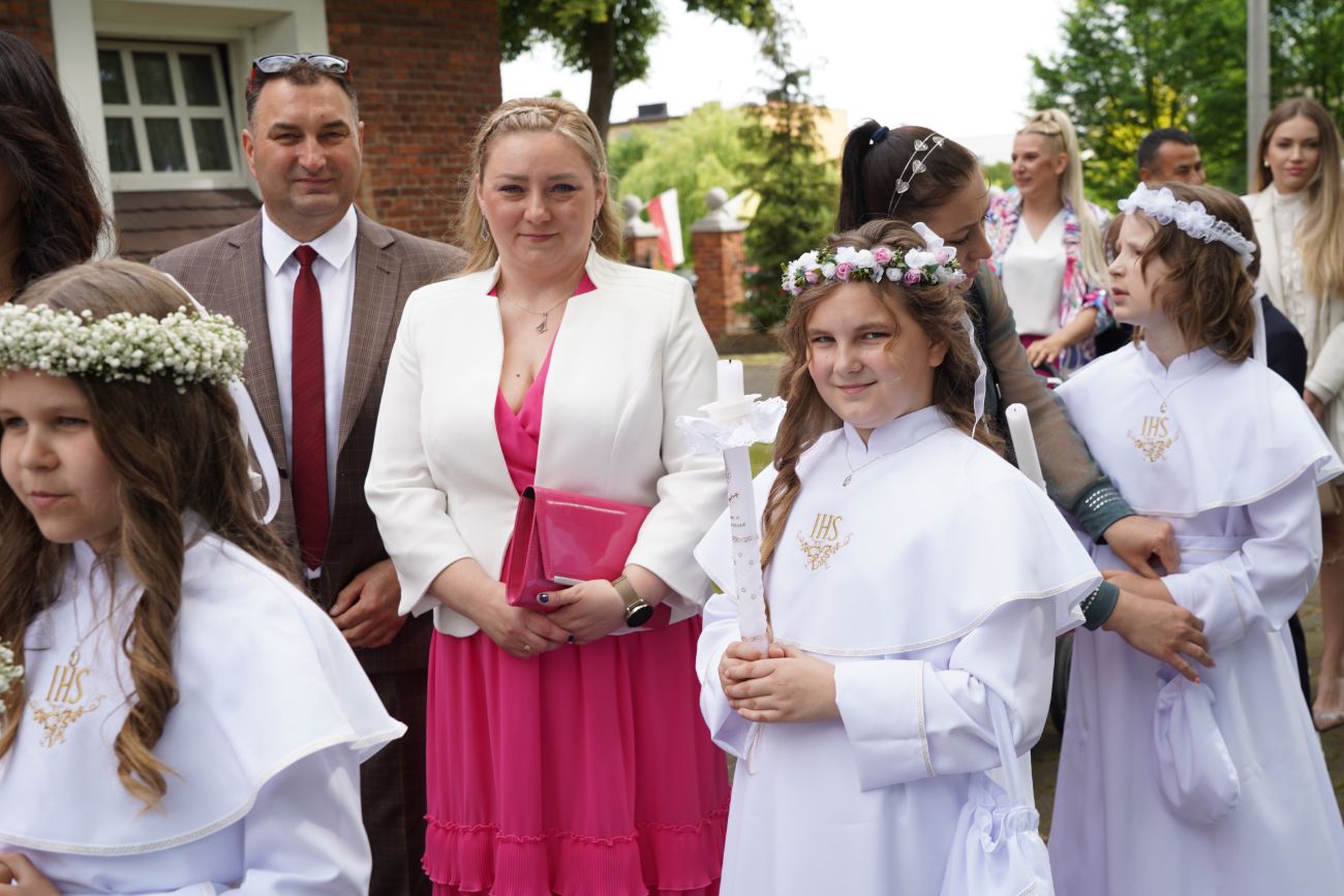Komunia w Ostrowitem. Zobacz zdjęcia