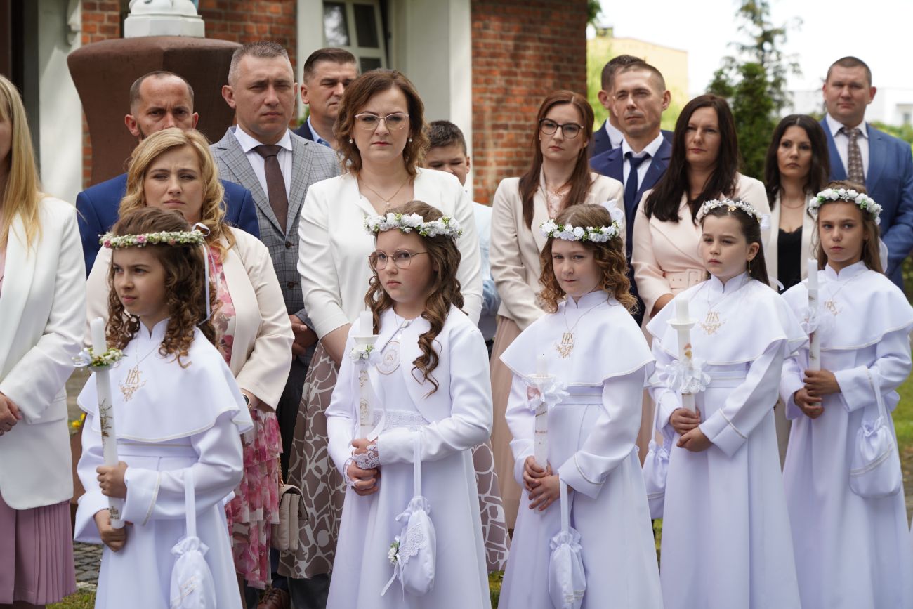 Komunia w Ostrowitem. Zobacz zdjęcia