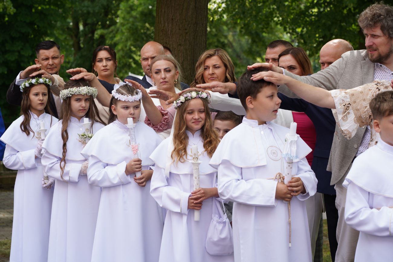 Komunia w Ostrowitem. Zobacz zdjęcia