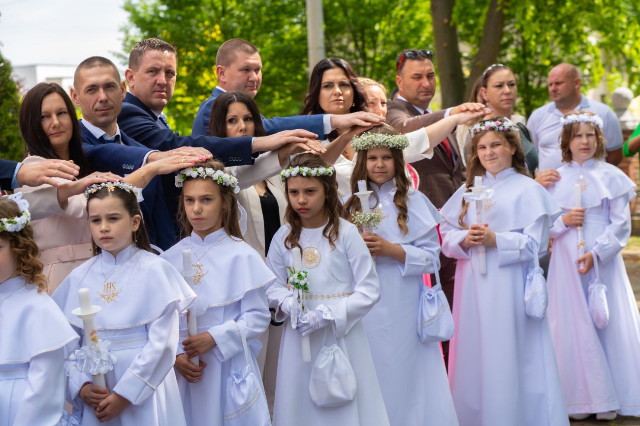 Komunia w Ostrowitem. Zobacz zdjęcia