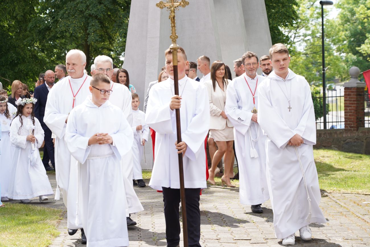 Komunia w Ostrowitem. Zobacz zdjęcia