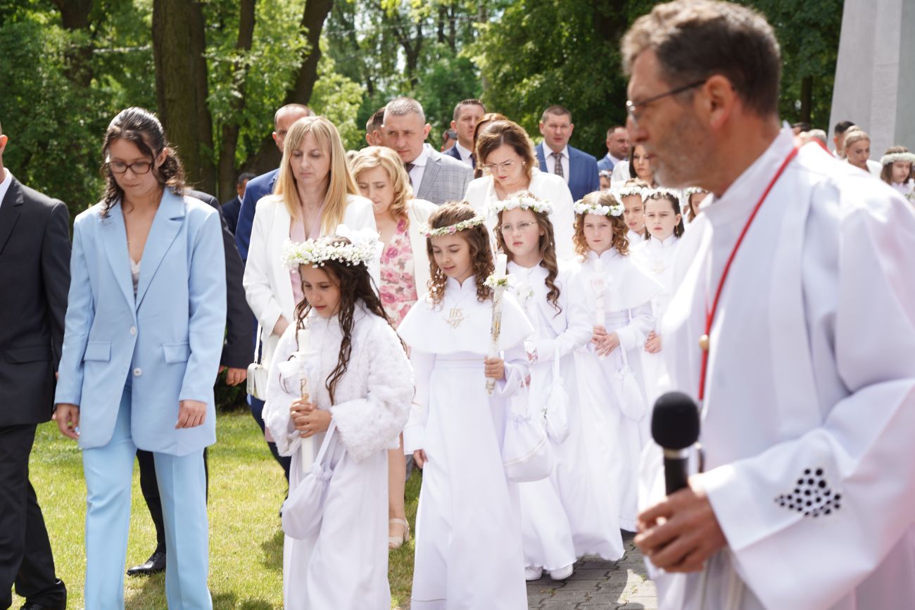 Komunia w Ostrowitem. Zobacz zdjęcia