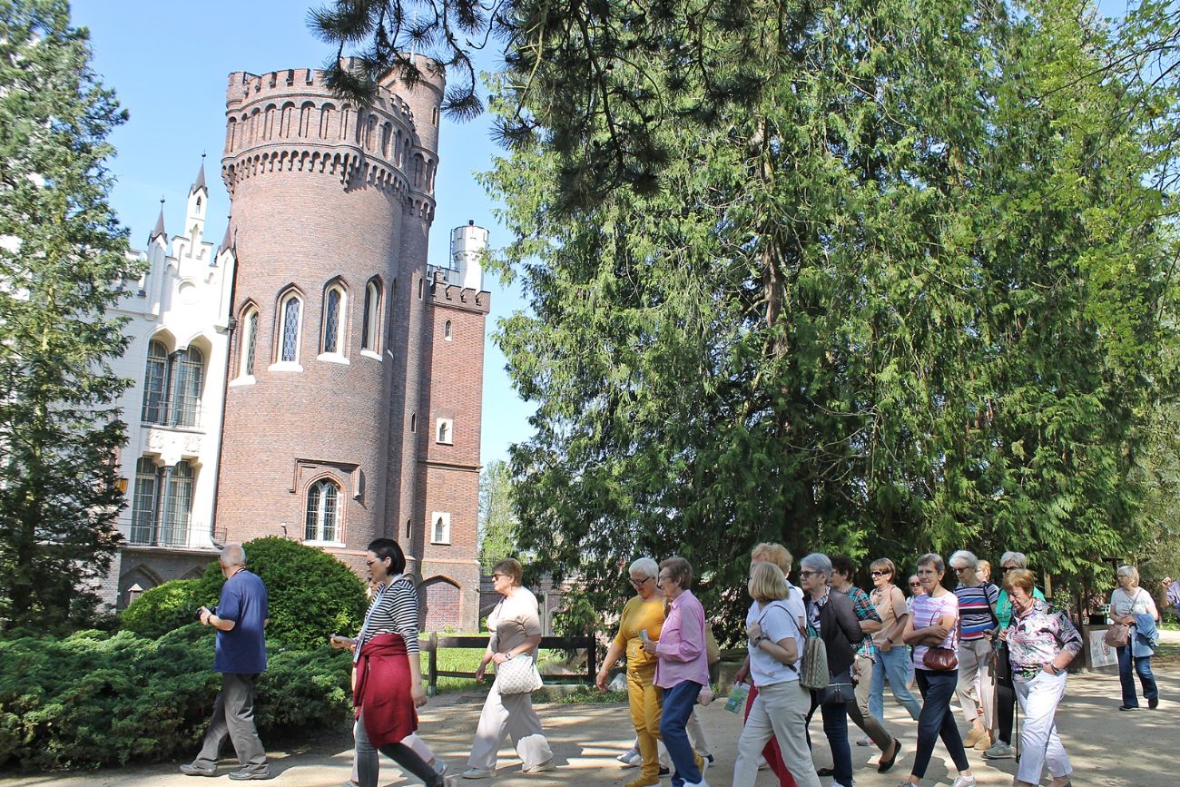 Uniwersytet na wycieczce. W świece kolorów, zapachów i historii