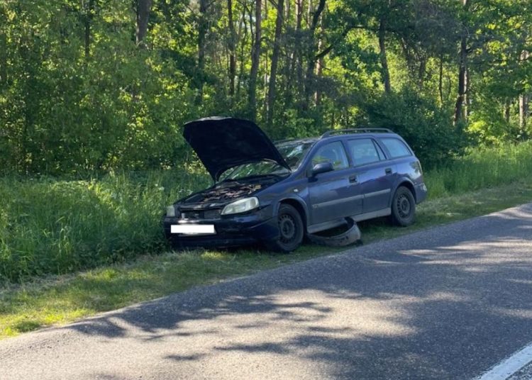 Po wypadku jedna osoba trafiła do szpitala