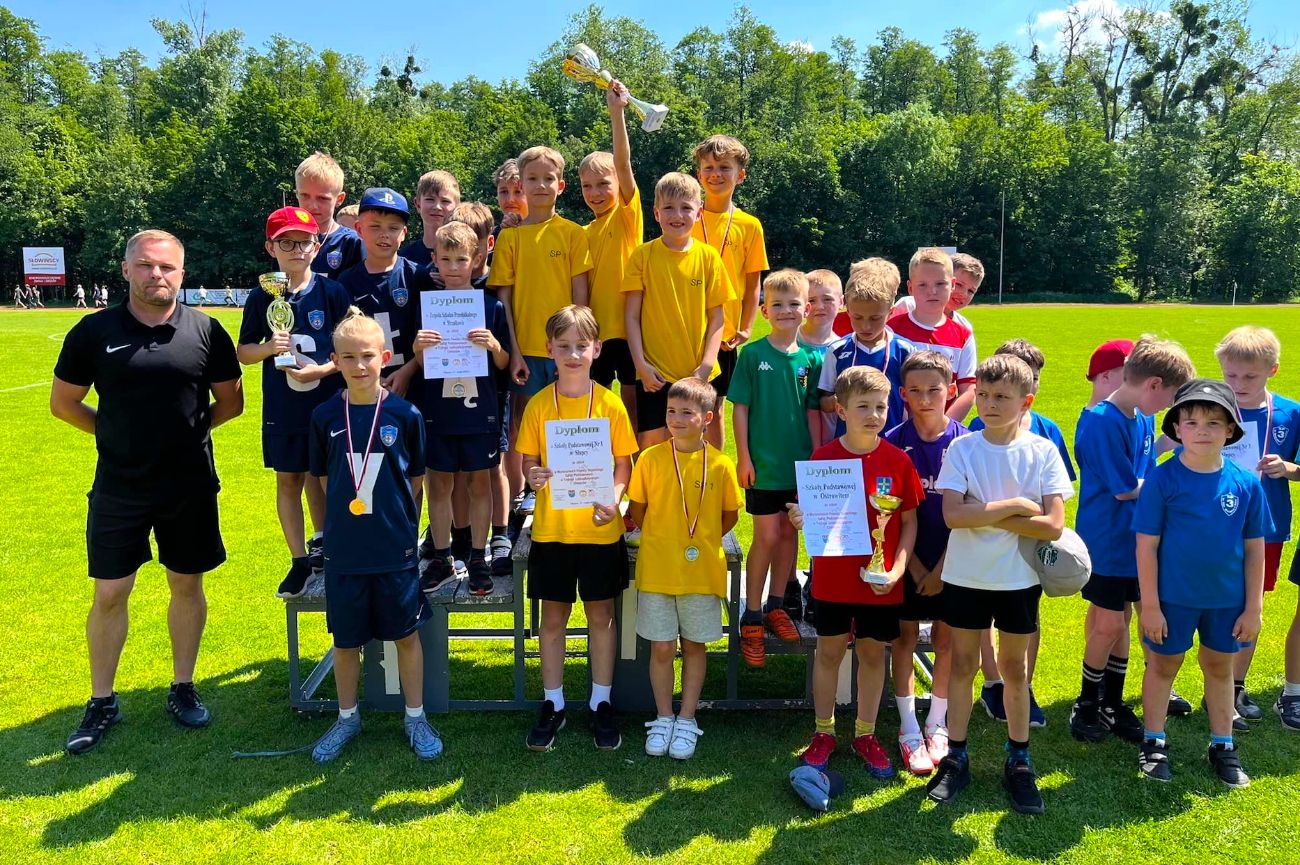 Jedynka i Strzałkowo mistrzami powiatu