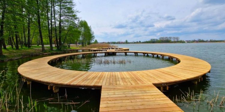 Zakaz kąpieli i jazdy rowerem to nie wszystko. Są też ograniczenia dla wędkarzy