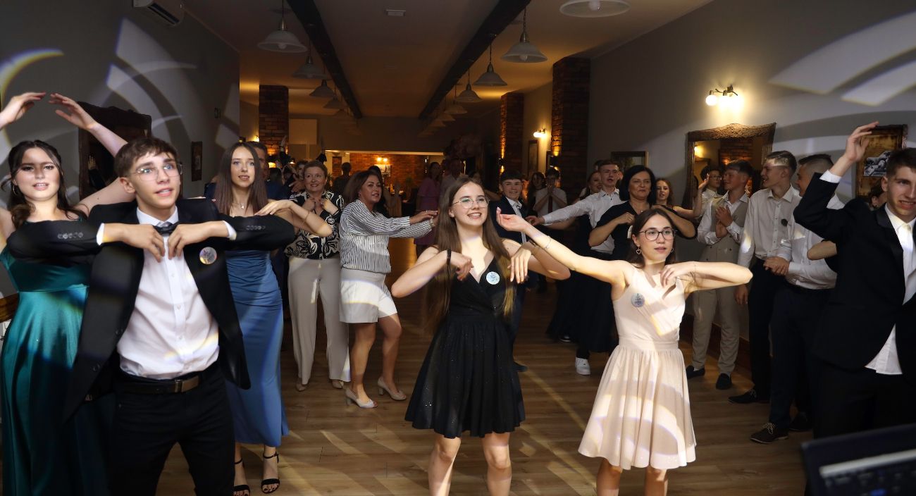 Bal Ósmoklasistów z Jedynki. Zobacz zdjęcia