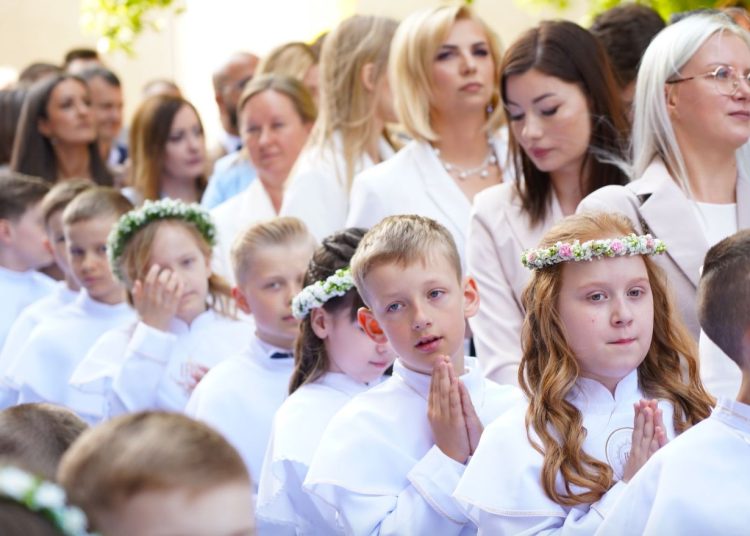Komunia w Wawrzyńcu. Zobacz zdjęcia