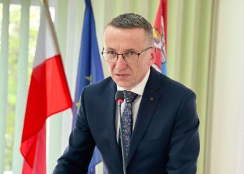 Piotr Kowalski wicestarostą. 5 radnych było przeciw