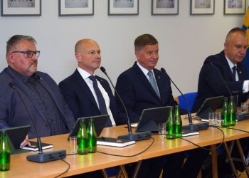 Słupeccy radni po pierwszej sesji. Zobacz zdjęcia