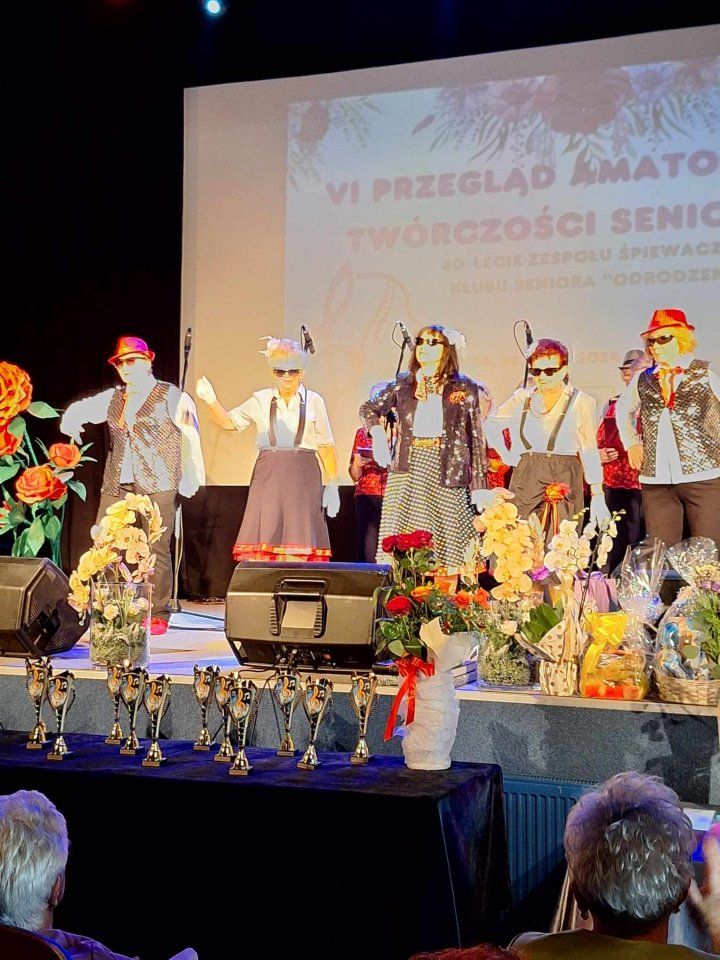 Klub seniora świętował. Zjechały się zespoły z powiatu i województwa