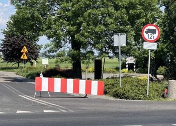 Utrudnienia dla kierowców na Łężcu. Trwa remont drogi
