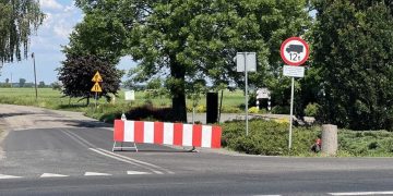 Utrudnienia dla kierowców na Łężcu. Trwa remont drogi