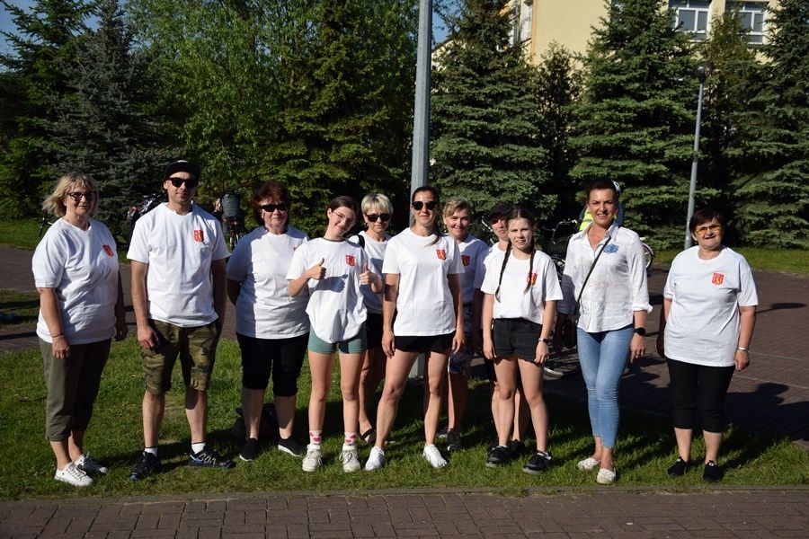 Rozpoczęli majówkę na sportowo. Na trasie ponad 130 rowerzystów ZDJĘCIA