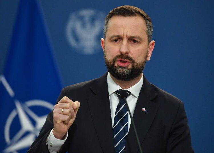 Minister odwiedzi dziś Powidz. Z kim się spotka?