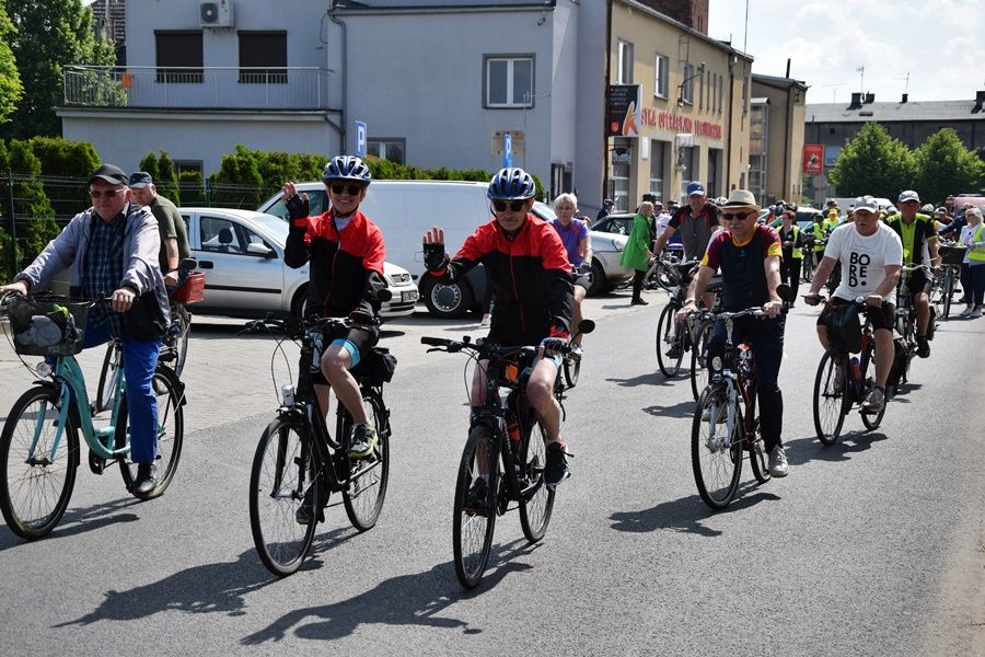 Rowerzyści rządzili w Strzałkowie. Duże zainteresowanie rajdem