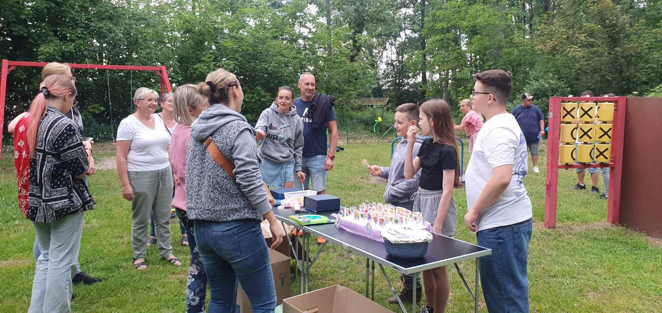 Pogoda im nie przeszkodziła. Świetna zabawa na Róży