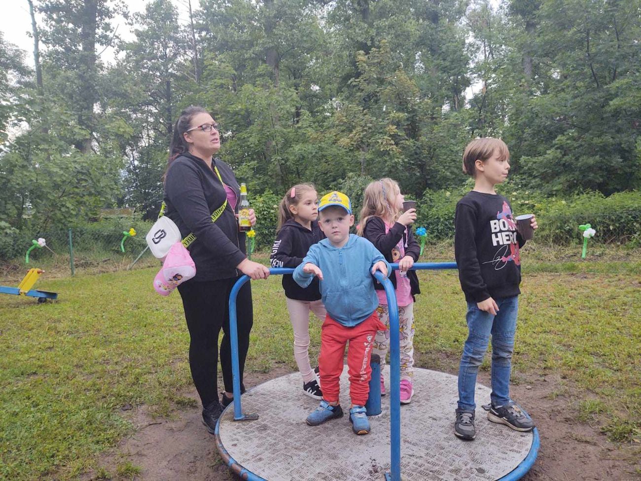 Pogoda im nie przeszkodziła. Świetna zabawa na Róży