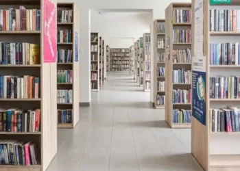 Żulczyk, Hugo-Bader i Wajrak w słupeckiej bibliotece