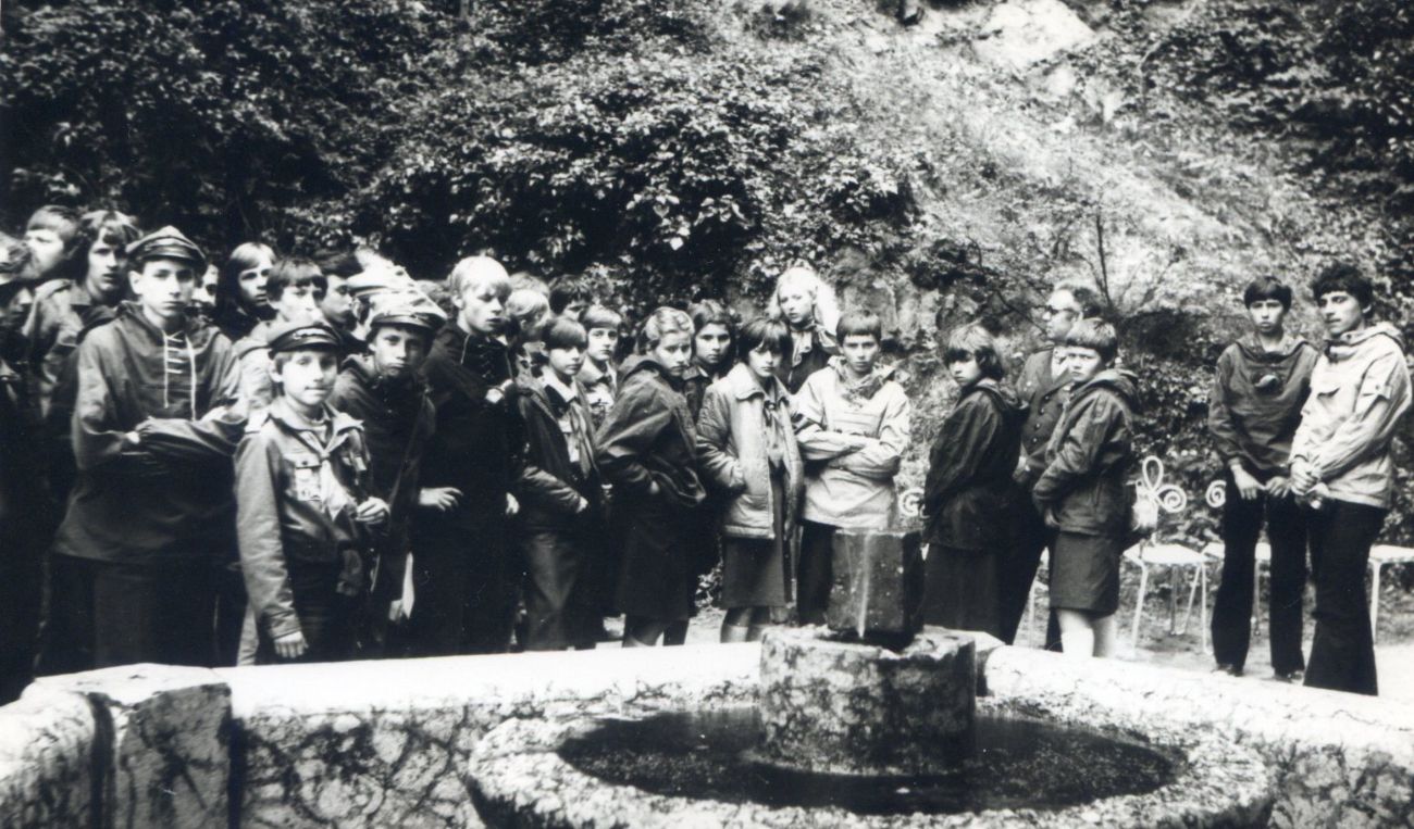 To zdjęcia z 1980 roku. Kto się rozpozna?