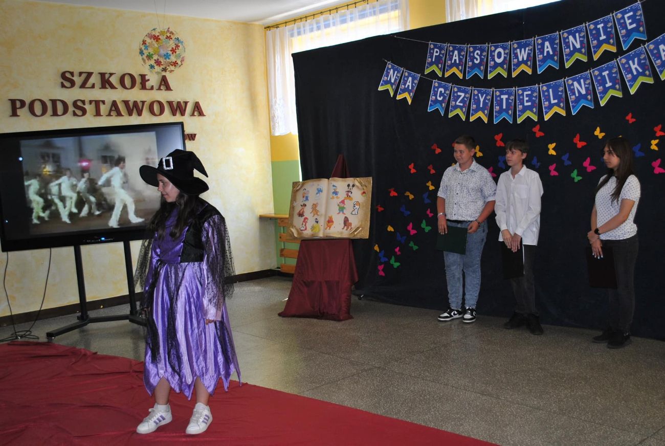 Pasowanie na czytelnika w Drążnej