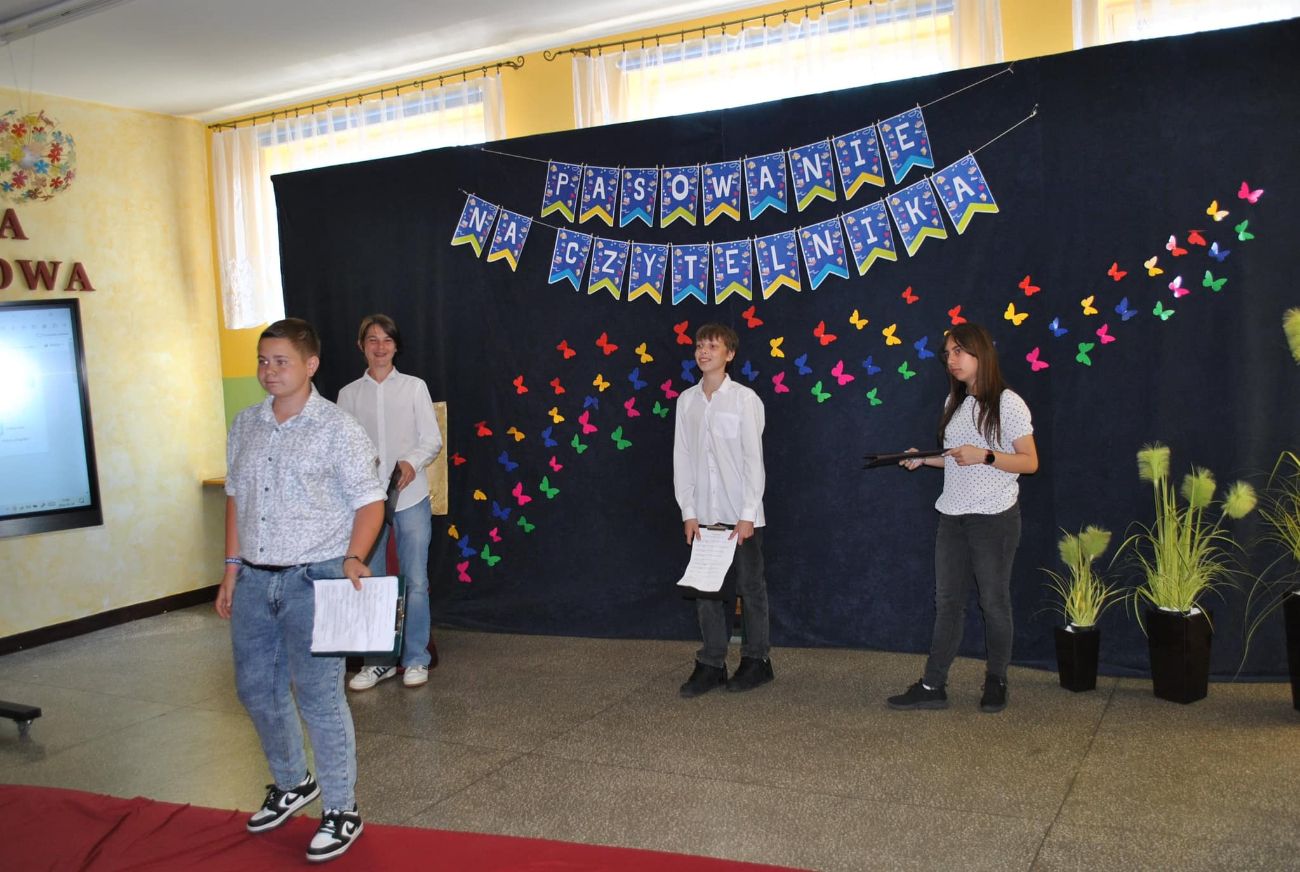 Pasowanie na czytelnika w Drążnej