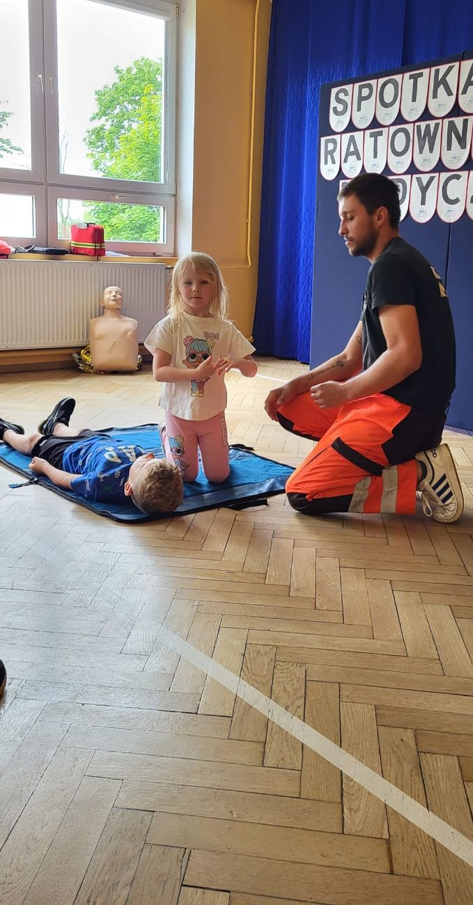 Spotkanie z ratownikiem medycznym w Kotuni
