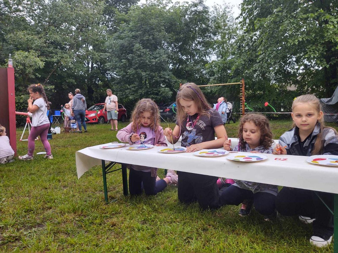 Pogoda im nie przeszkodziła. Świetna zabawa na Róży