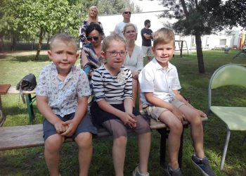 Uroczyste zakończenie u Małych Odkrywców w Piotrowicach