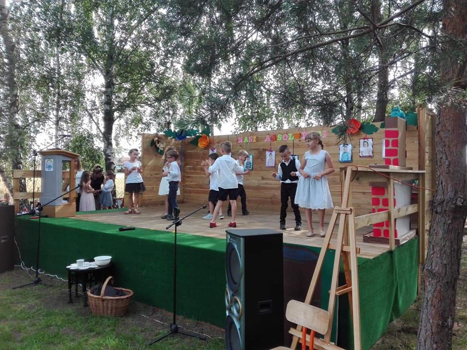 Uroczyste zakończenie u Małych Odkrywców w Piotrowicach