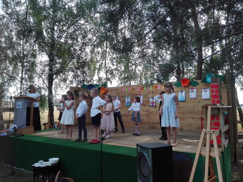 Uroczyste zakończenie u Małych Odkrywców w Piotrowicach