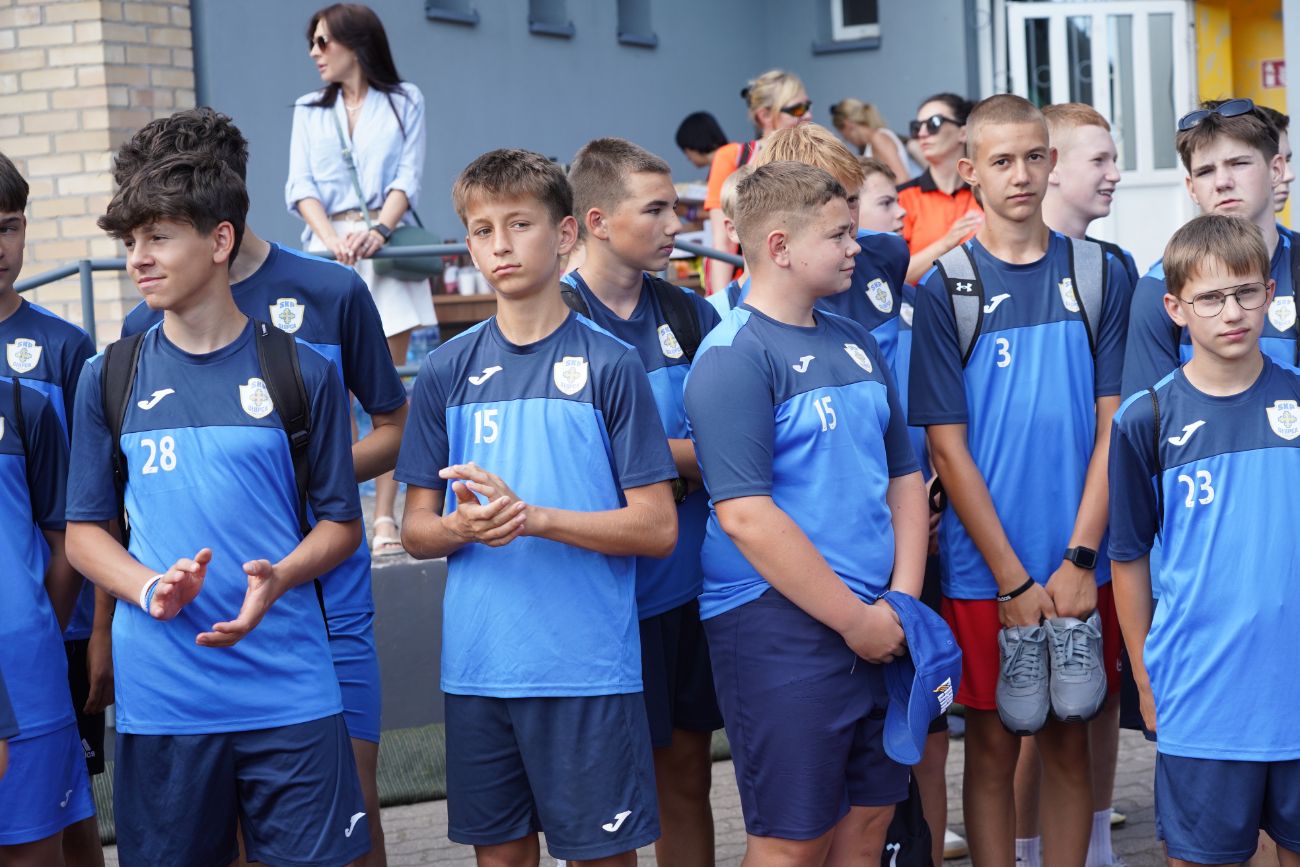 Świętują piłkarze i całe rodziny. Trwa piknik SKP