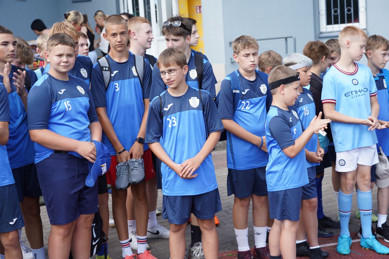 Świętują piłkarze i całe rodziny. Trwa piknik SKP