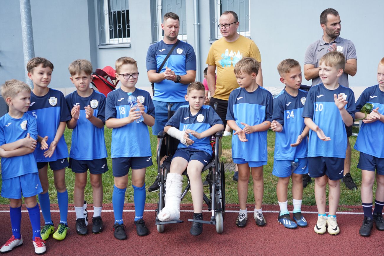 Świętują piłkarze i całe rodziny. Trwa piknik SKP