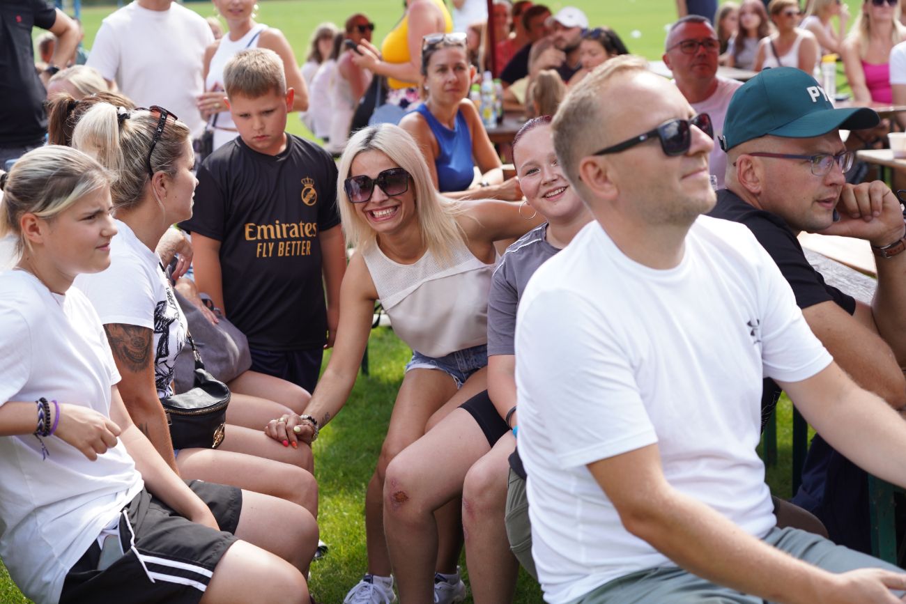 Świętują piłkarze i całe rodziny. Trwa piknik SKP