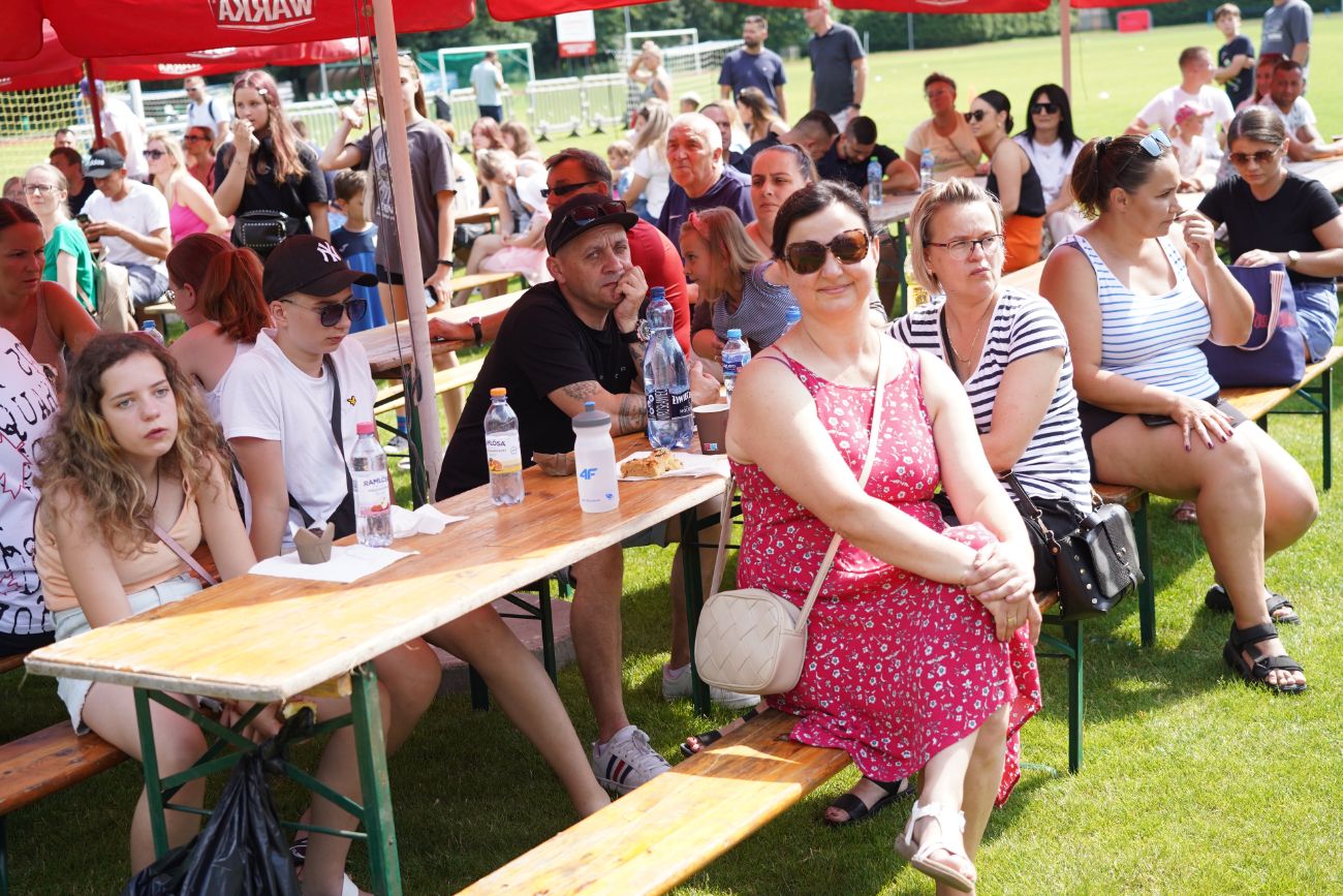 Świętują piłkarze i całe rodziny. Trwa piknik SKP