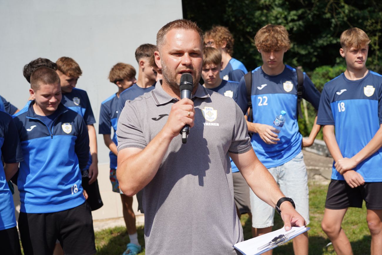 Świętują piłkarze i całe rodziny. Trwa piknik SKP