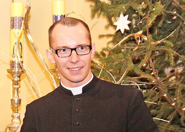 Był wikariuszem w Ostrowitem i Zagórowie. Wkrótce zmieni parafię