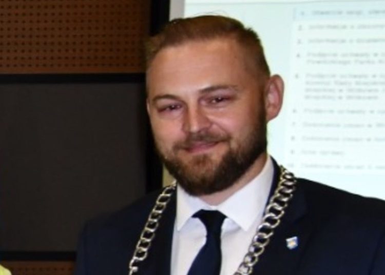 Ile zarobi burmistrz Witkowa?