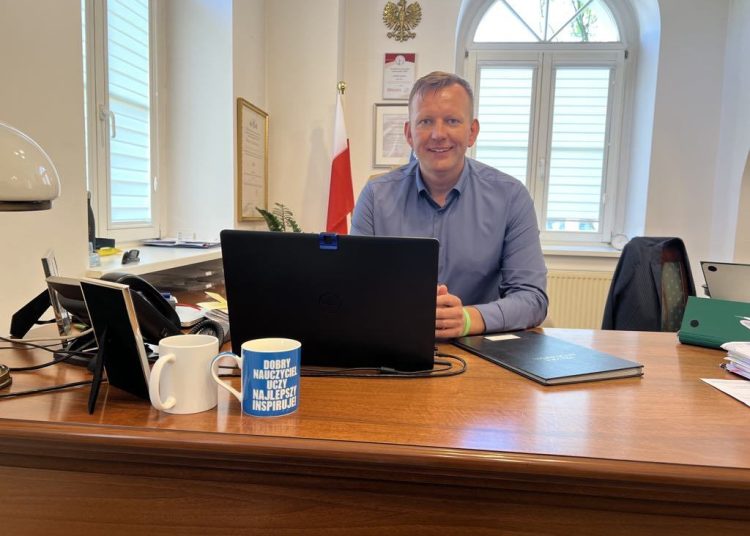 Czystki w urzędzie? – „Byłyby błędem” [WYWIAD]