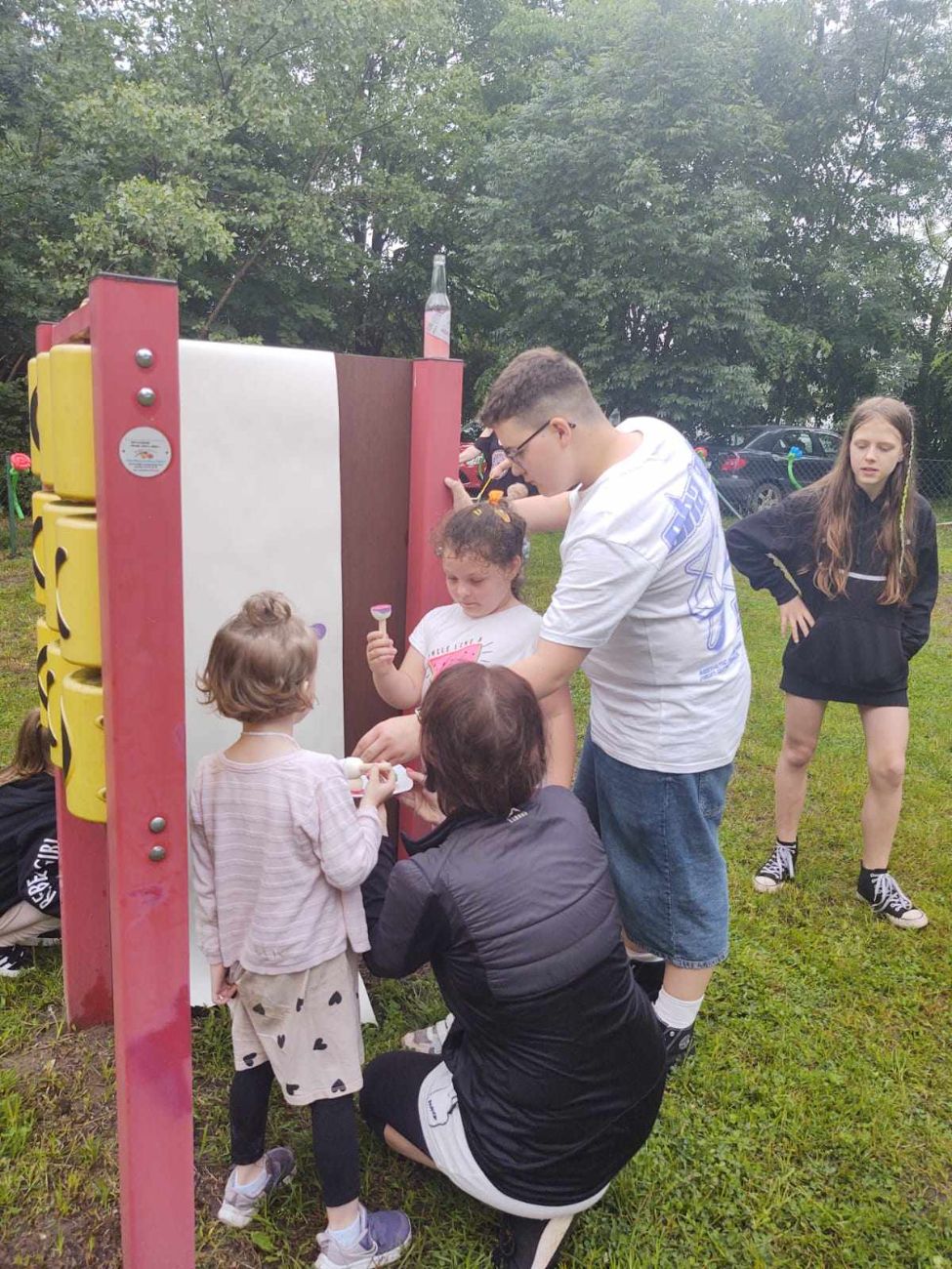 Pogoda im nie przeszkodziła. Świetna zabawa na Róży